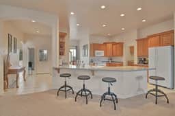 *J*Central Loc Quiet Neighborhood! Spacious Home