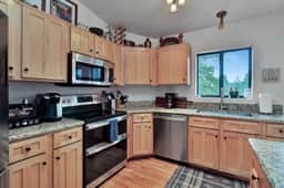 *Secluded Forest Retreat* Charming 4Bedroom Cabin