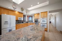 Beautiful Mountain Top Retreat *With a Spa*