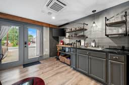 Charming 1BR Retreat | Cozy + Unique Getaway