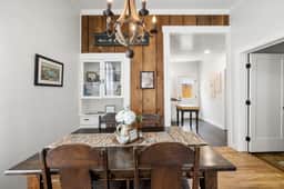 Historic Downtown Getaway! Close to everything.