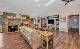 Western Ranch Retreat | Horses | Views & Deck - Image 2