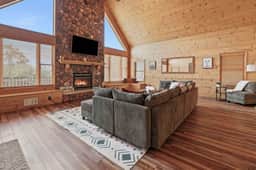 Mountain Lodge Retreat | Hot Tub • Game Rooms • Sleeps Large