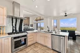 Mountain View Retreat | Panoramic Views - Image 3