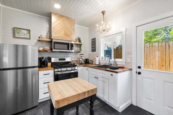 Historic 2BR Prescott Home | Walk Downtown - Image 1