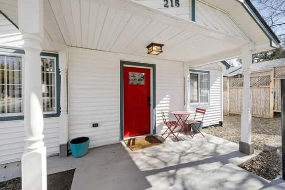 Red Door Cottage | 1/2 Mile to Whiskey Row - Image 1