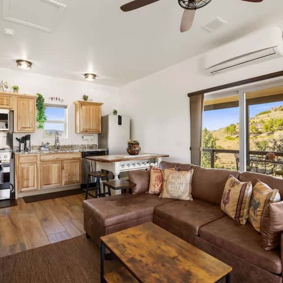 Cozy 1BR casita with full kitchen and great views. - Image 1