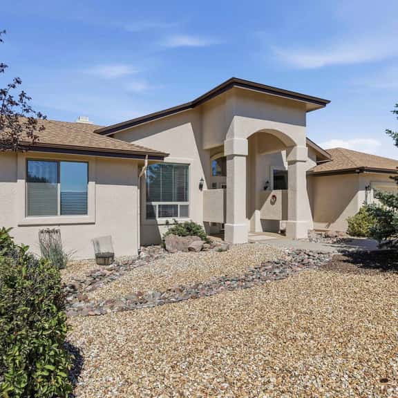 Mountain View Retreat | Panoramic Views - Image 1