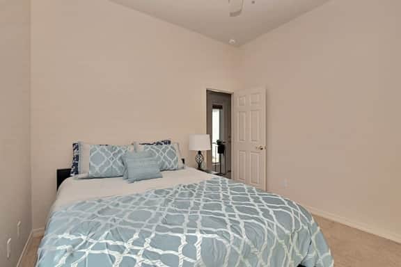*J*Central Loc Quiet Neighborhood! Spacious Home