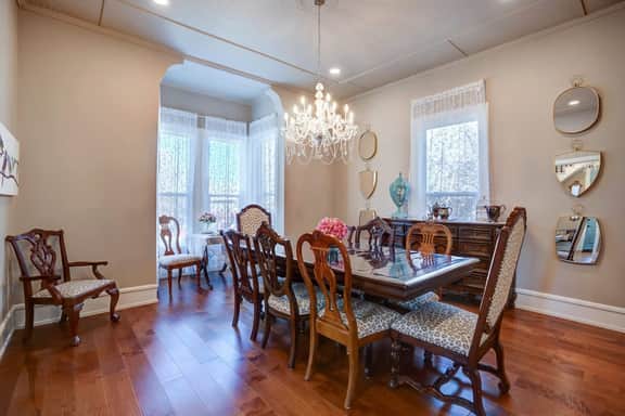 Beautifully Restored 1883 home! Walk to Square!