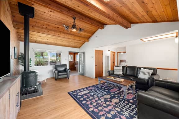 Escape to The Mountains! *Amazing Views*