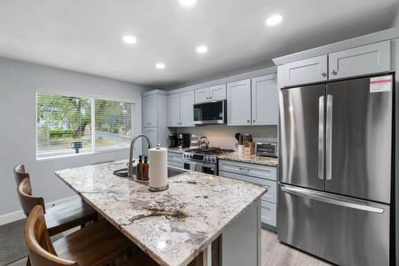 Pet-Friendly 2BR/2BA Getaway Near Whiskey Row