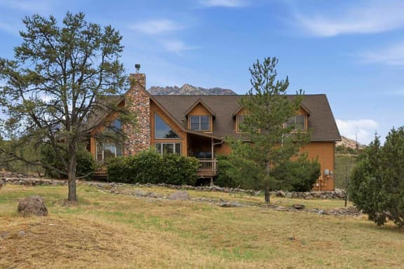 Mountain Lodge Retreat | Hot Tub • Game Rooms • Sleeps Large